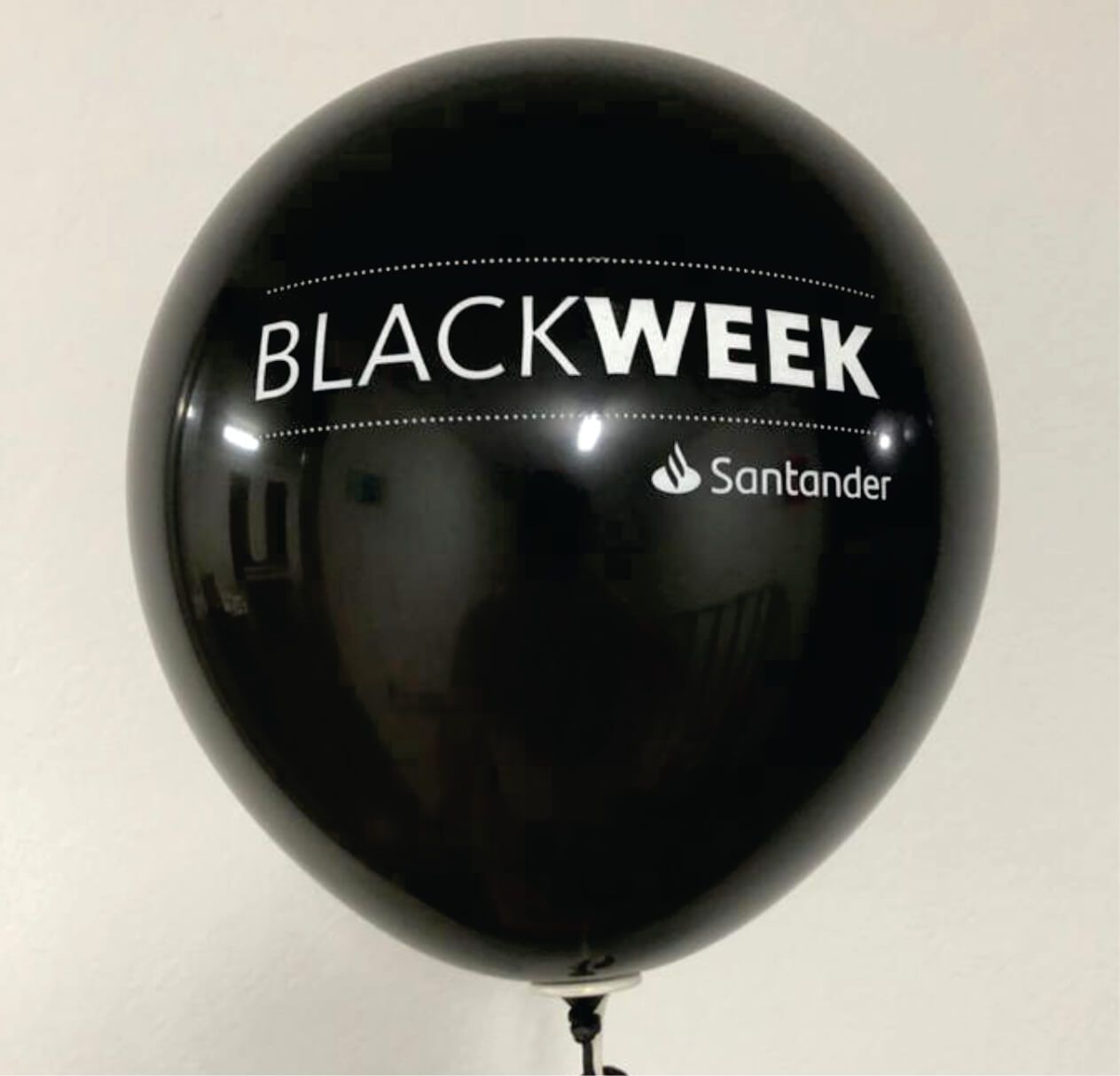 balão personalizado black week santander