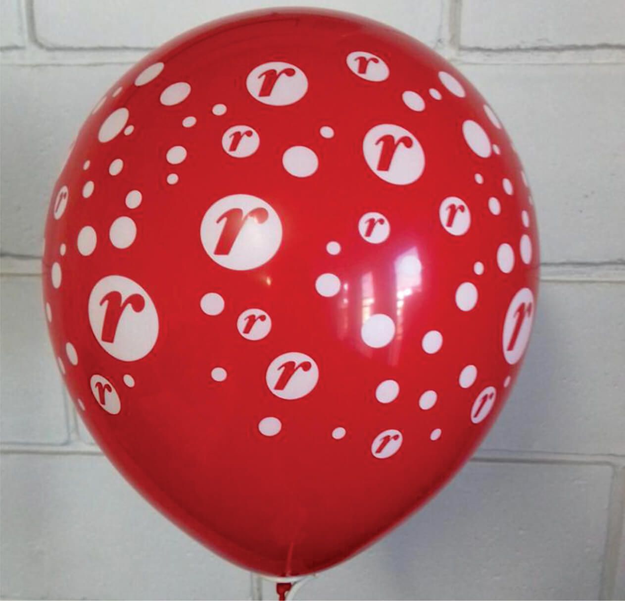 bexiga impressa com marca renner